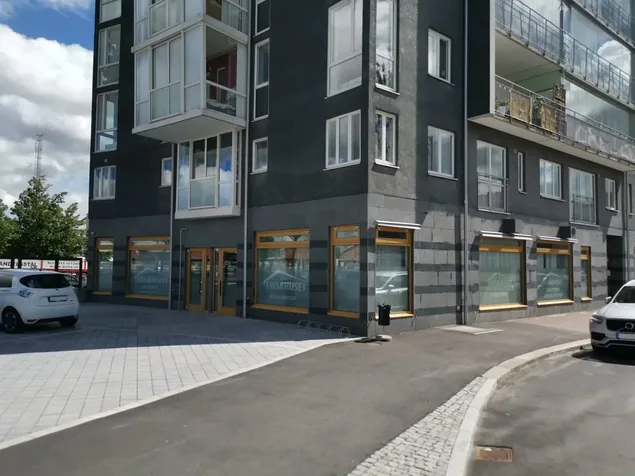 Friskhuset på Engelbrektsgatan 31 i Linköping — här finns Lednära Kroppsvård