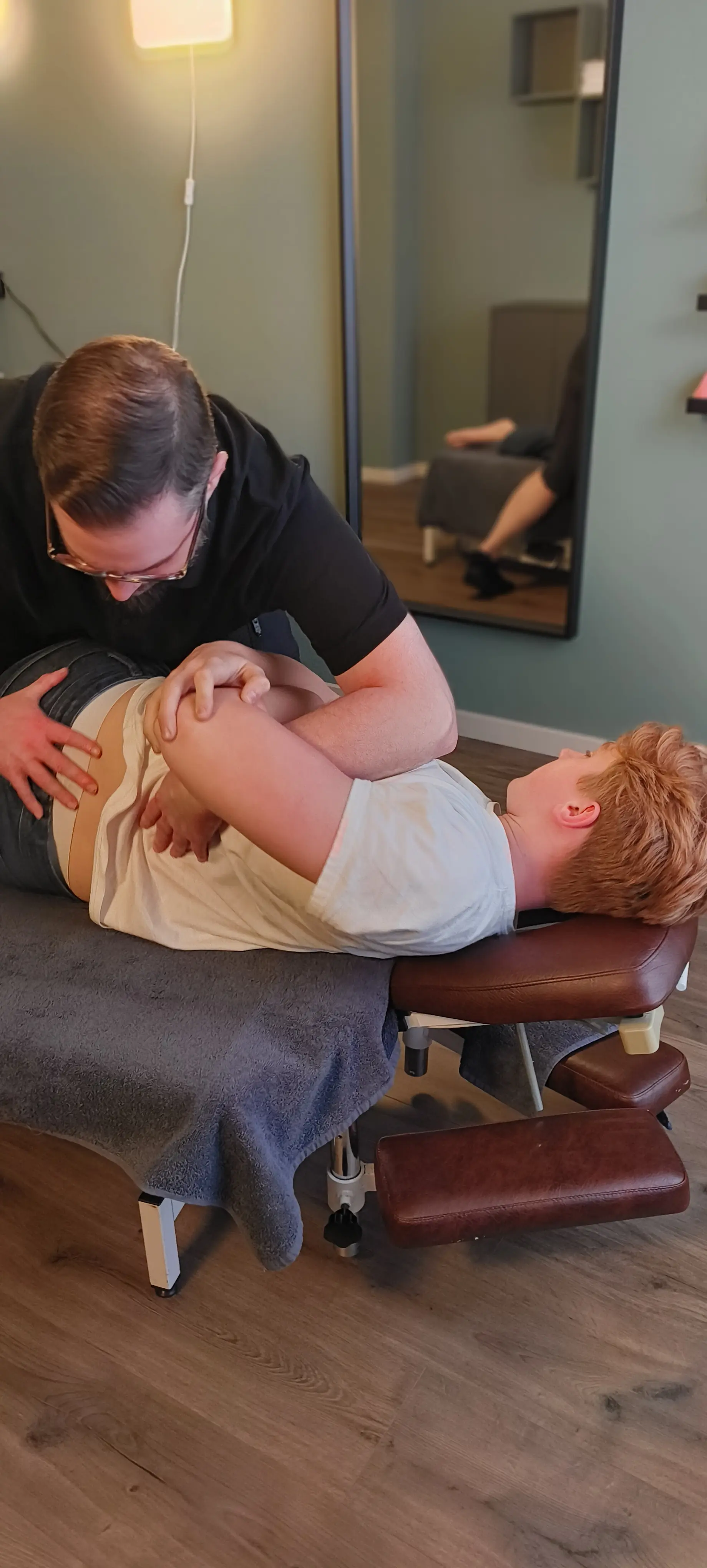 Osteopatisk behandling av bäckengördelsmärta och foglossning i Linköping